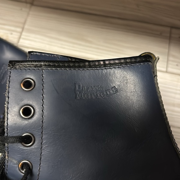 Doc Martens Navy Blue Leather Boots Lace Up Women’s Sz 8 - Picture 4 of 9